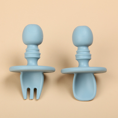 Bộ dao kéo silicone được FDA LFGB BPA phê duyệt Bộ muỗng nĩa đào tạo trẻ em Nĩa tròn Tay cầm Muỗng mềm