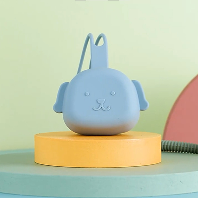 Thức ăn hình con chó Sản phẩm silicone dành cho trẻ em Hộp đựng so sánh có dây đeo