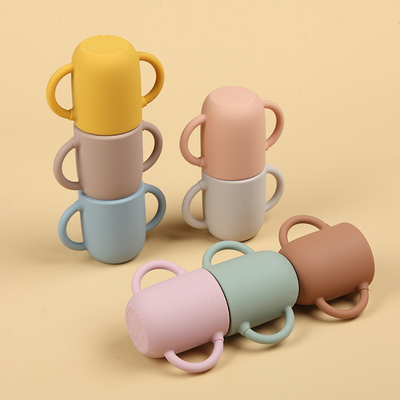 Cốc đào tạo trẻ mới biết đi hữu cơ Cốc uống nước silicone không thể phá vỡ 11 * 6 * 8cm