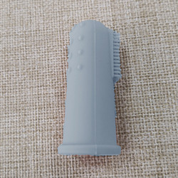 Sản phẩm Apricot Baby Silicone Bàn chải đánh răng ngón tay mềm có hộp bao bì