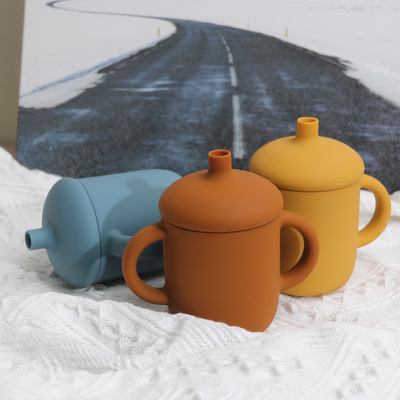 ODM Trẻ em đào tạo trẻ sơ sinh cốc sippy nắp silicone Cao su Miễn phí Với Ống hút
