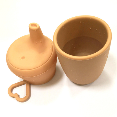 Bộ đồ uống trẻ em bằng nhựa PVC không có ống hút bằng silicone có thể tái sử dụng nhỏ OEM có nắp đậy