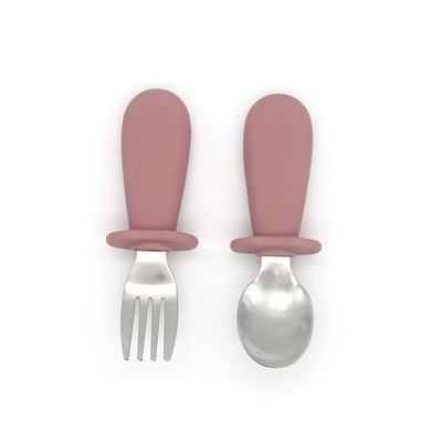 Bộ muỗng và nĩa silicone kết hợp màu cho bé Sử dụng in ấn LOGO OEM