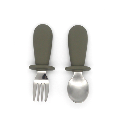 Bộ muỗng và nĩa silicone kết hợp màu cho bé Sử dụng in ấn LOGO OEM