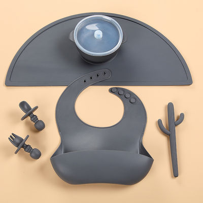 Bộ cho ăn bằng silicone kết hợp màu 6PCS Máy rửa chén an toàn cho trẻ mới biết đi